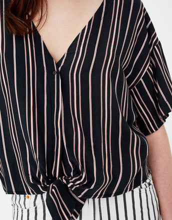 Striped shirt with knot