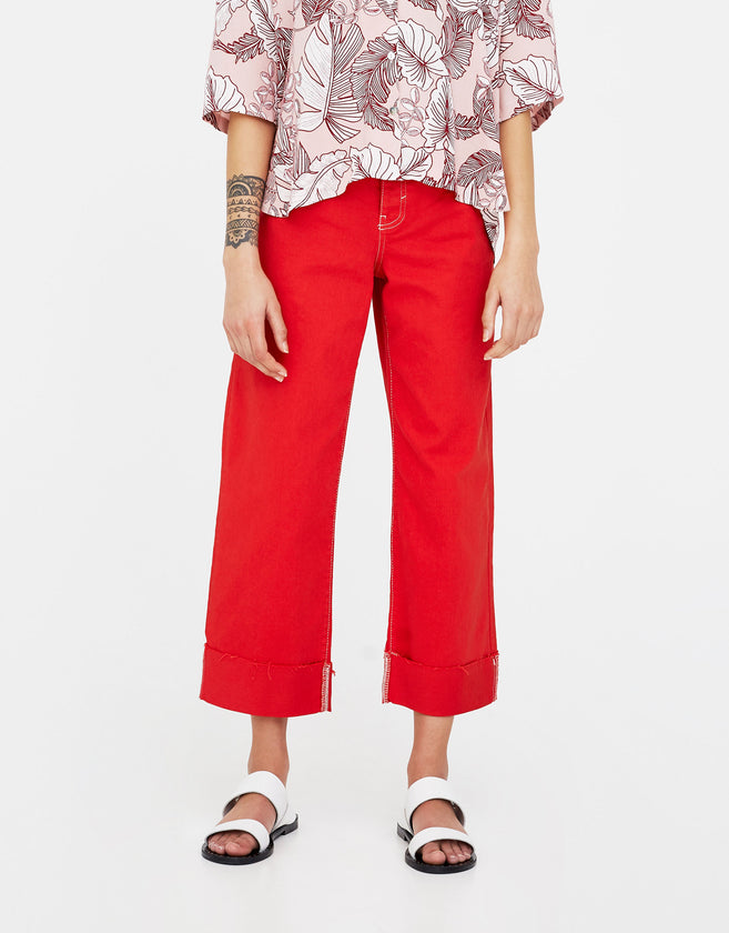 Red trousers with seams