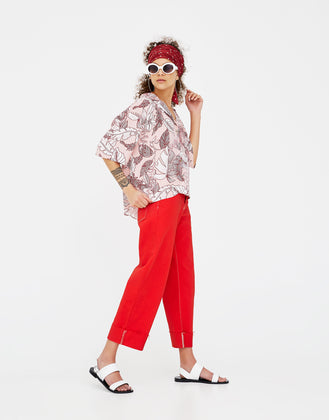 Red trousers with seams