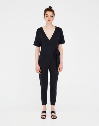 Long jumpsuit neckline