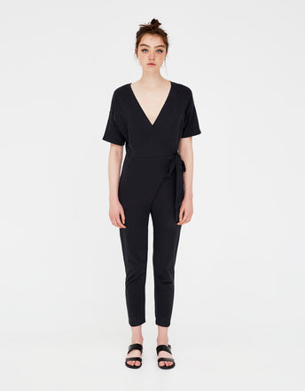 Long jumpsuit neckline