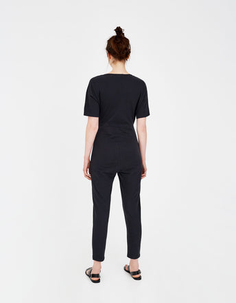 Long jumpsuit neckline