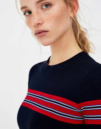 Dress with stripes on the chest