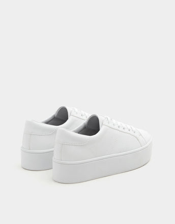 White urban megafashion